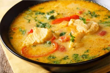 Moqueca: A Disputa Histórica entre Bahia e Espírito Santo