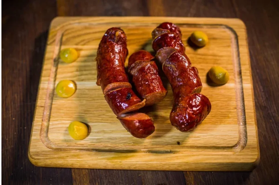 Bragança Paulista: O Berço da Linguiça Artesanal e um Tesouro Gastronômico Brasileiro